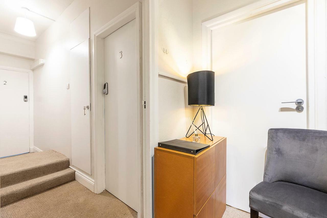 Grand Swiss Cottage Apartment London Exterior foto