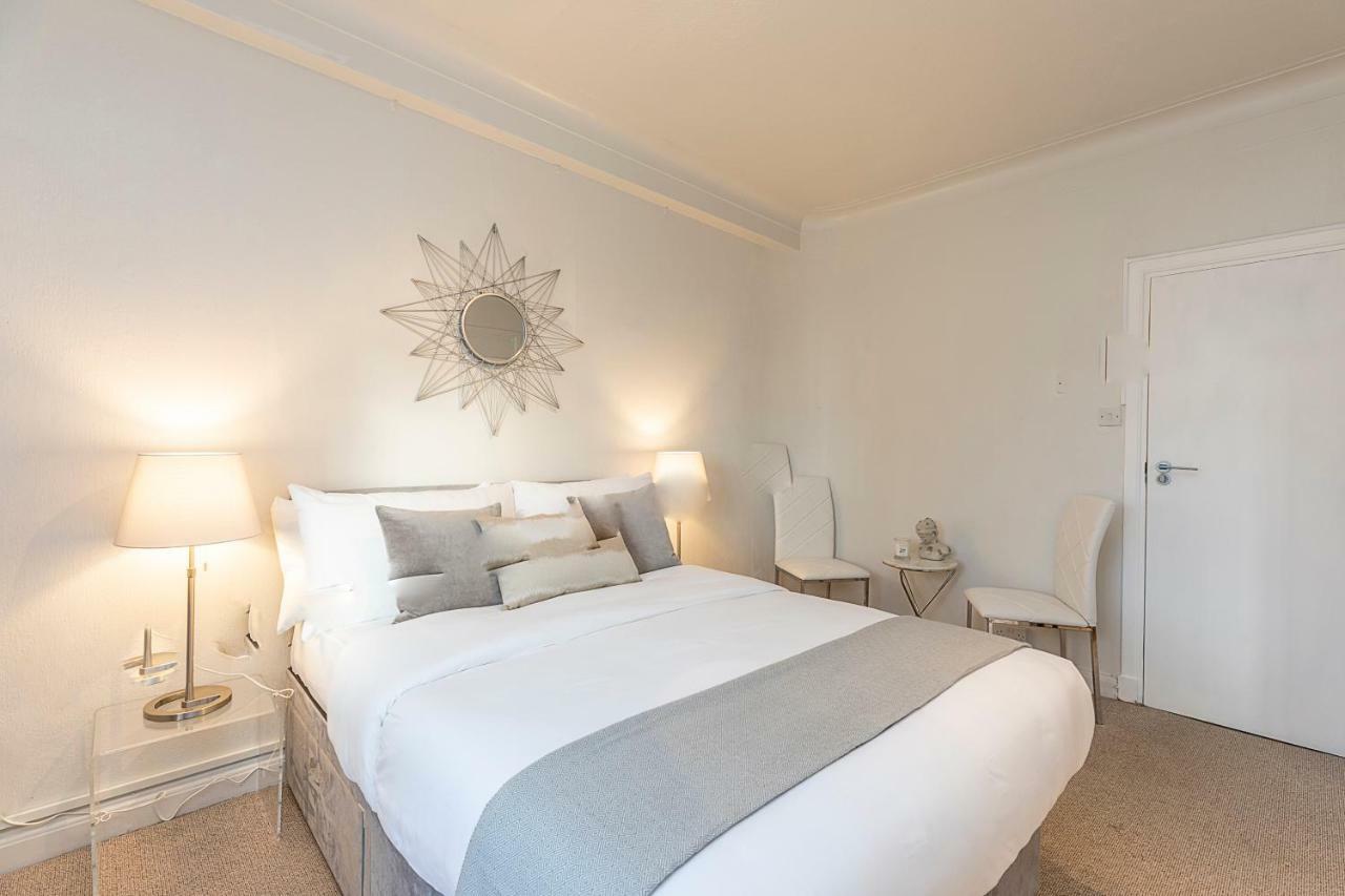 Grand Swiss Cottage Apartment London Exterior foto